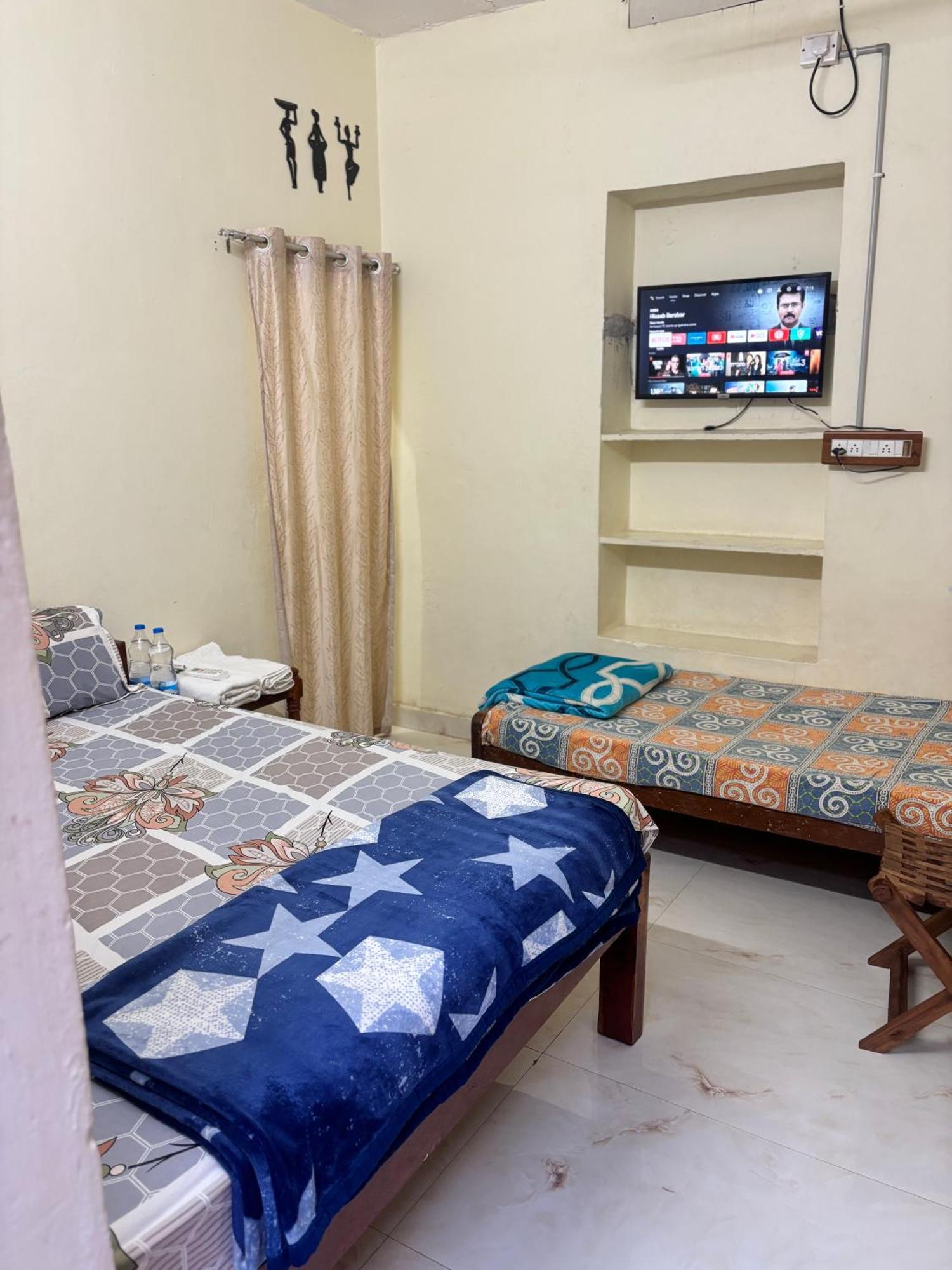 Mahesh Guest House Hampi Eksteriør billede